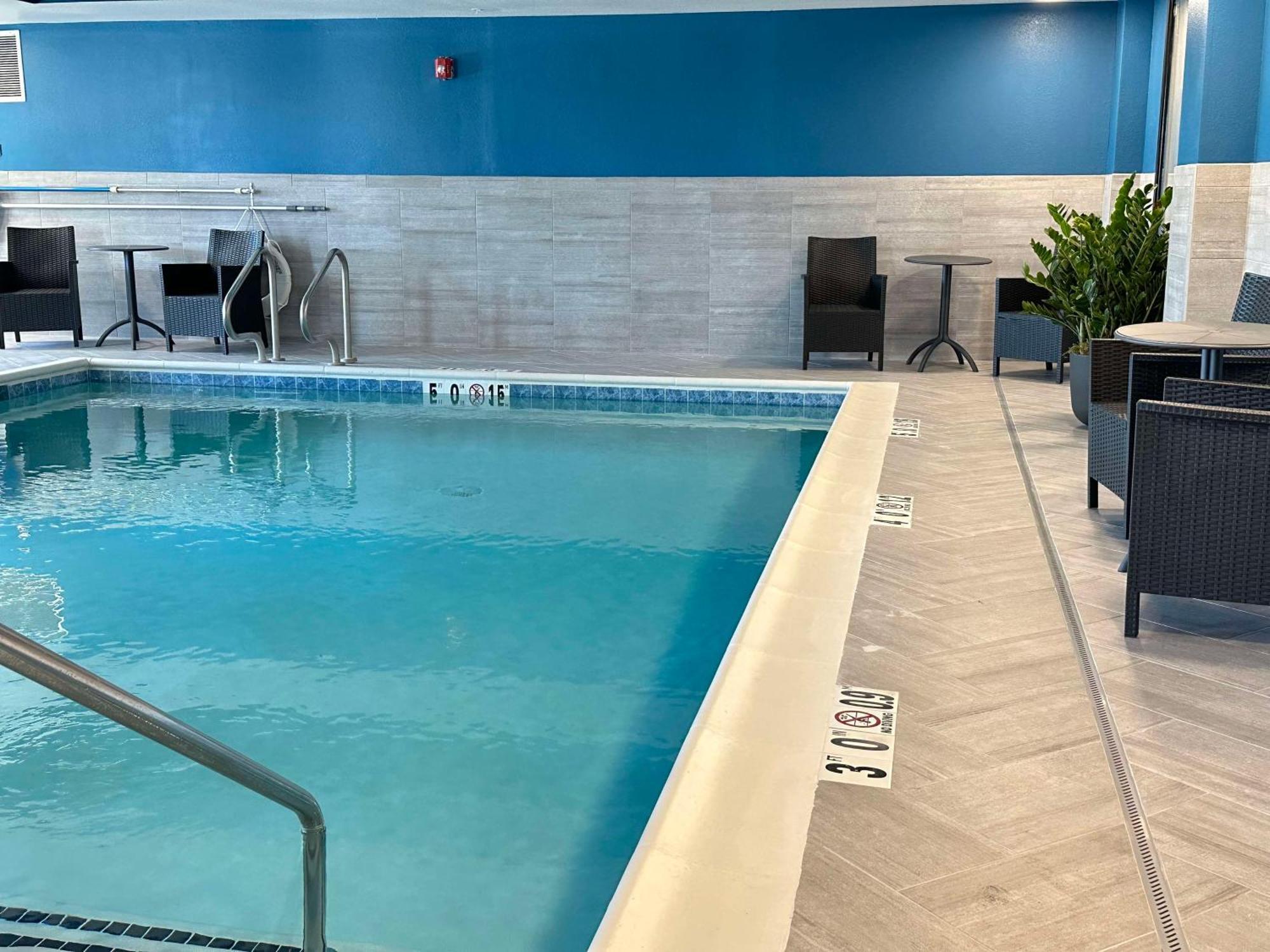Hampton Inn & Suites Lathrop Esterno foto